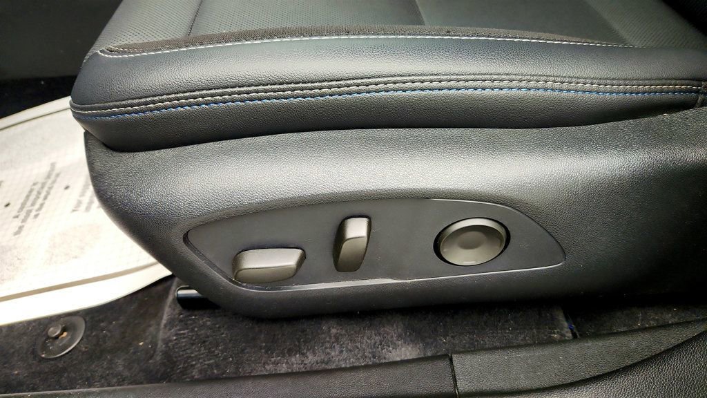 Used 2024 Chevrolet Equinox EV LT FWD image 11