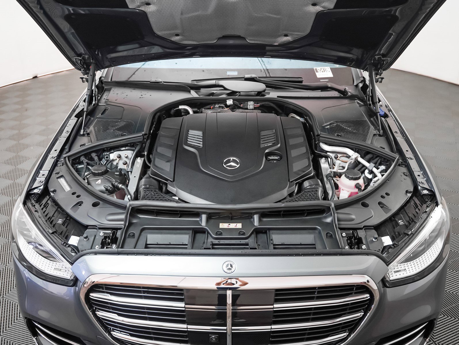 New 2026 Mercedes-Benz S 580 4MATIC Sedan image 4