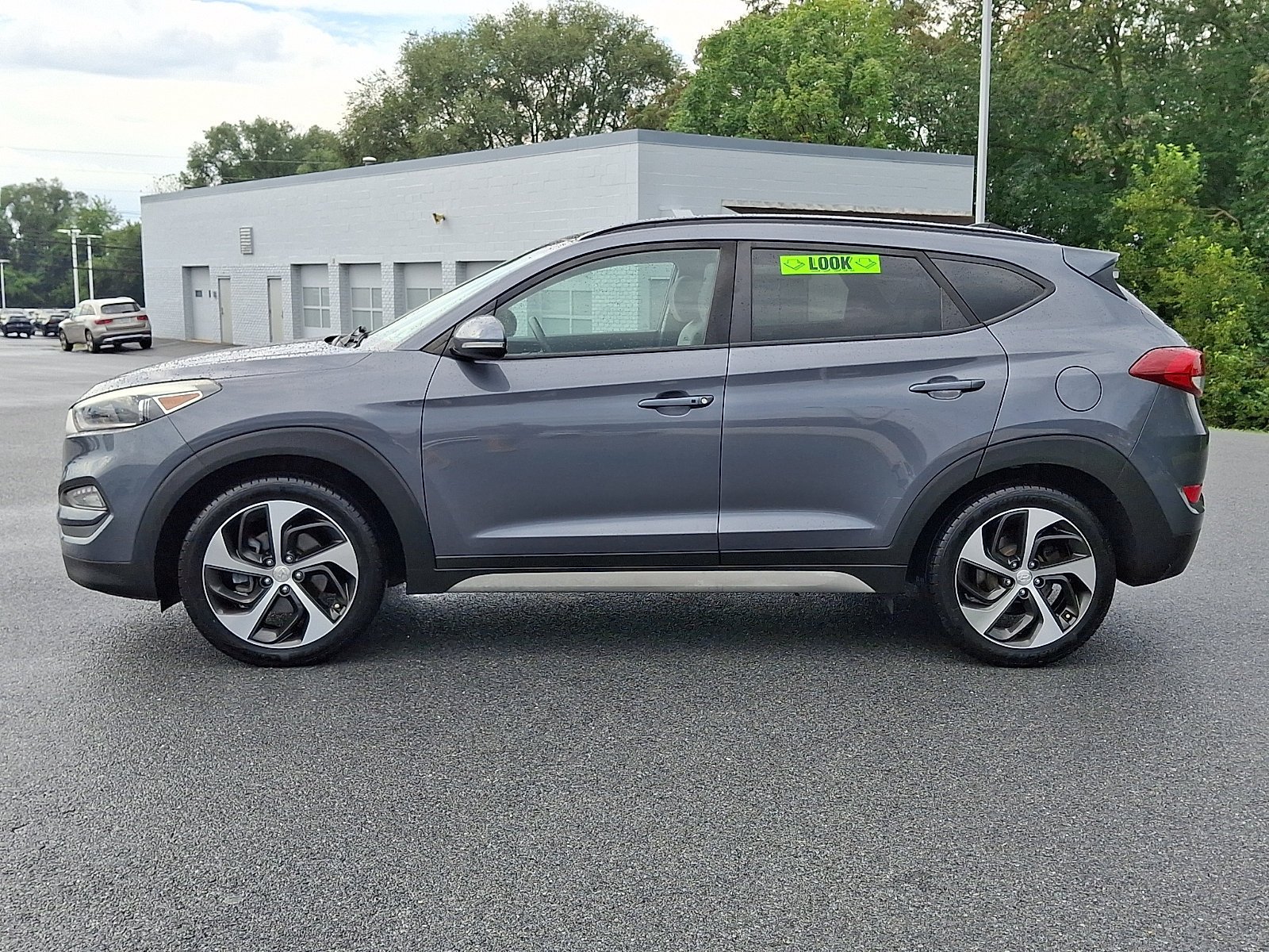 Used 2018 Hyundai Tucson Value AWD/4WD image 4