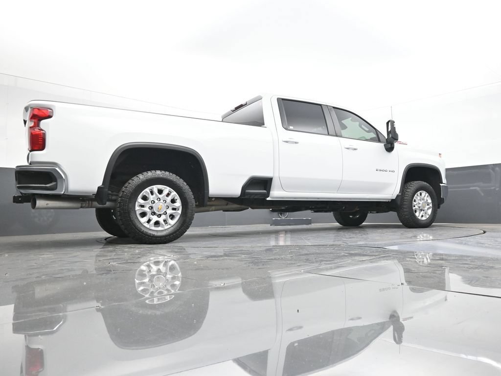 Used 2024 Chevrolet Silverado 2500 LT AWD/4WD image 37