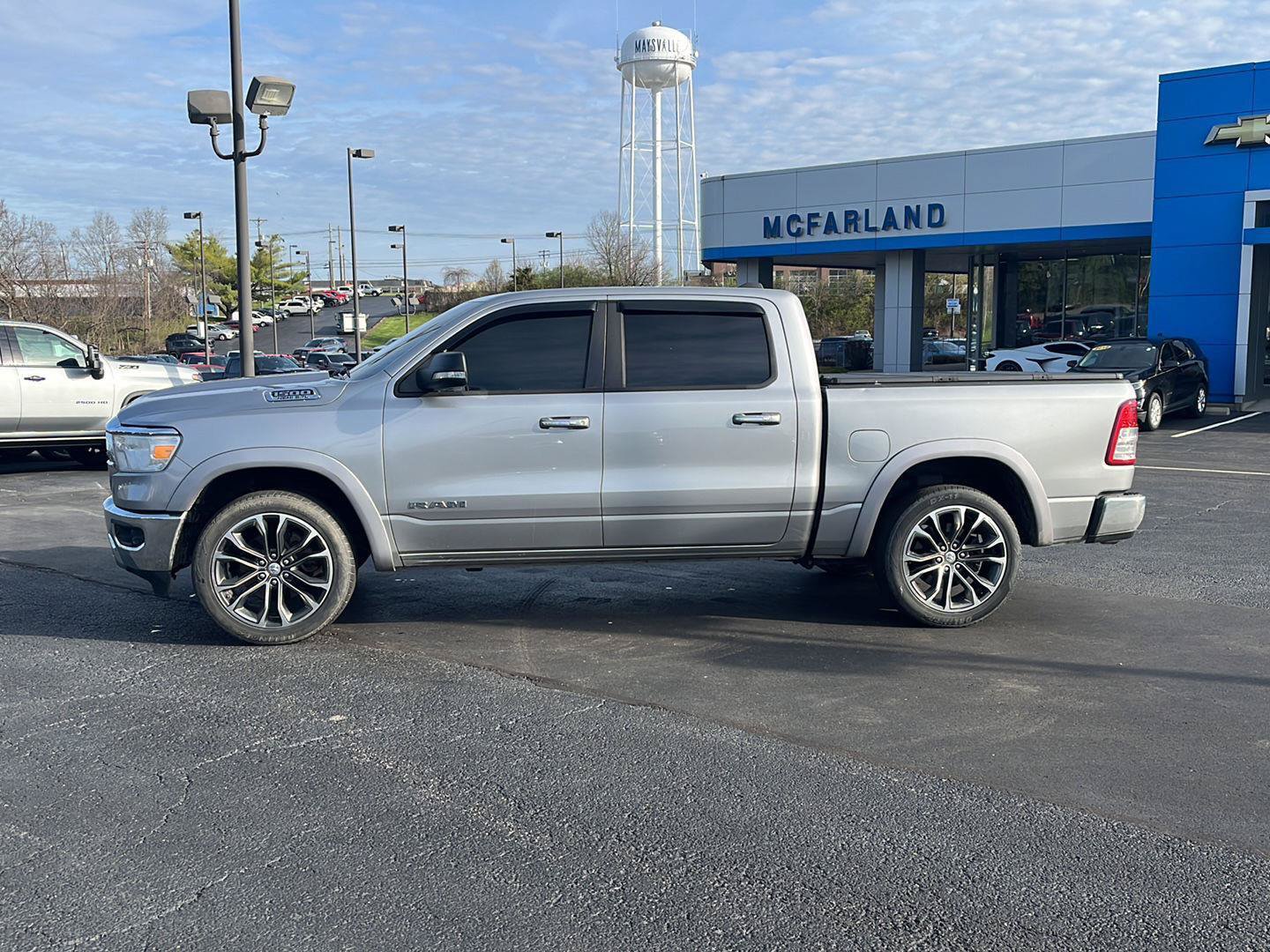 Used 2019 RAM 1500 Big Horn AWD/4WD image 2