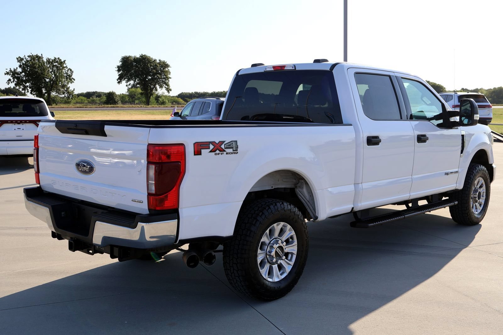 Used 2020 Ford F250 XLT w/ FX4 Off-Road Package AWD/4WD image 9