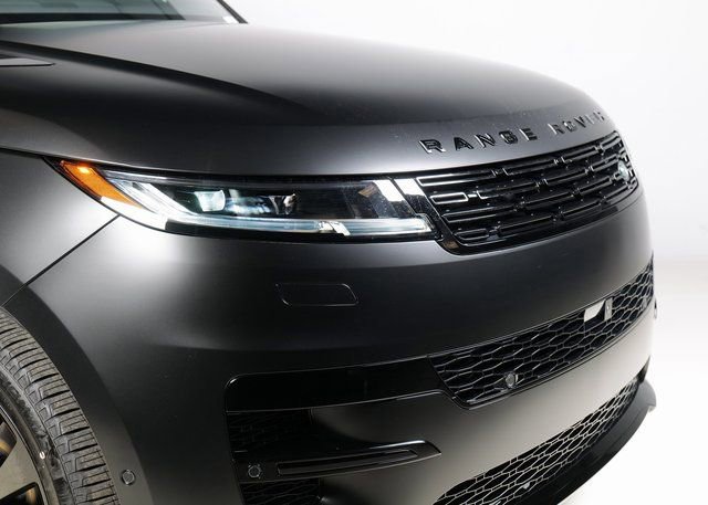 New 2026 Land Rover Range Rover Sport Dynamic SE image 29