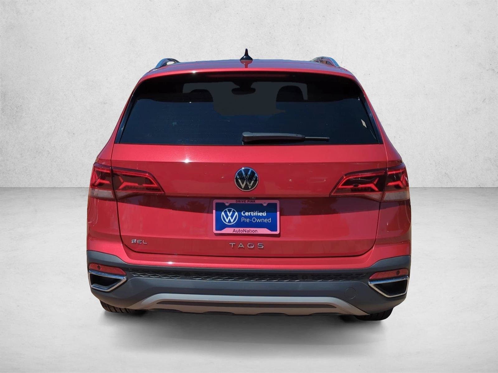 Used 2022 Volkswagen Taos SEL w/ Panoramic Sunroof Package FWD image 9