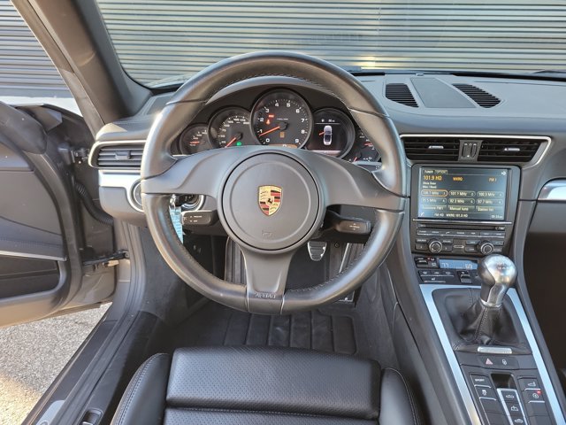 Certified 2016 Porsche 911 Carrera RWD image 29