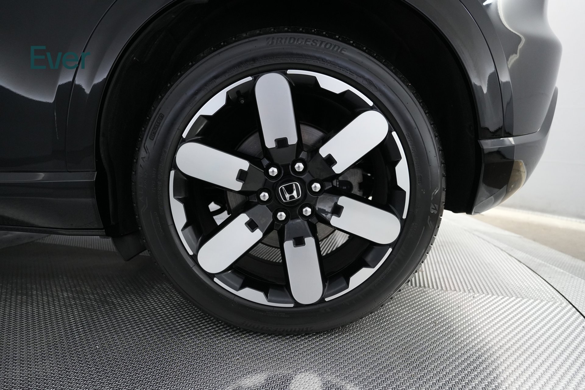 Used 2024 Honda Prologue Elite image 9