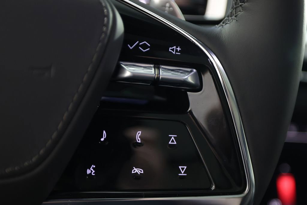 Used 2026 Cadillac Escalade Platinum Sport w/ LPO, Floor Liner Package image 27