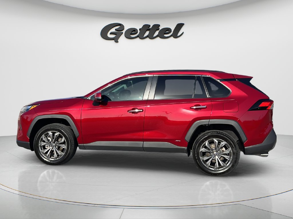 Used 2023 Toyota RAV4 Limited AWD/4WD image 8
