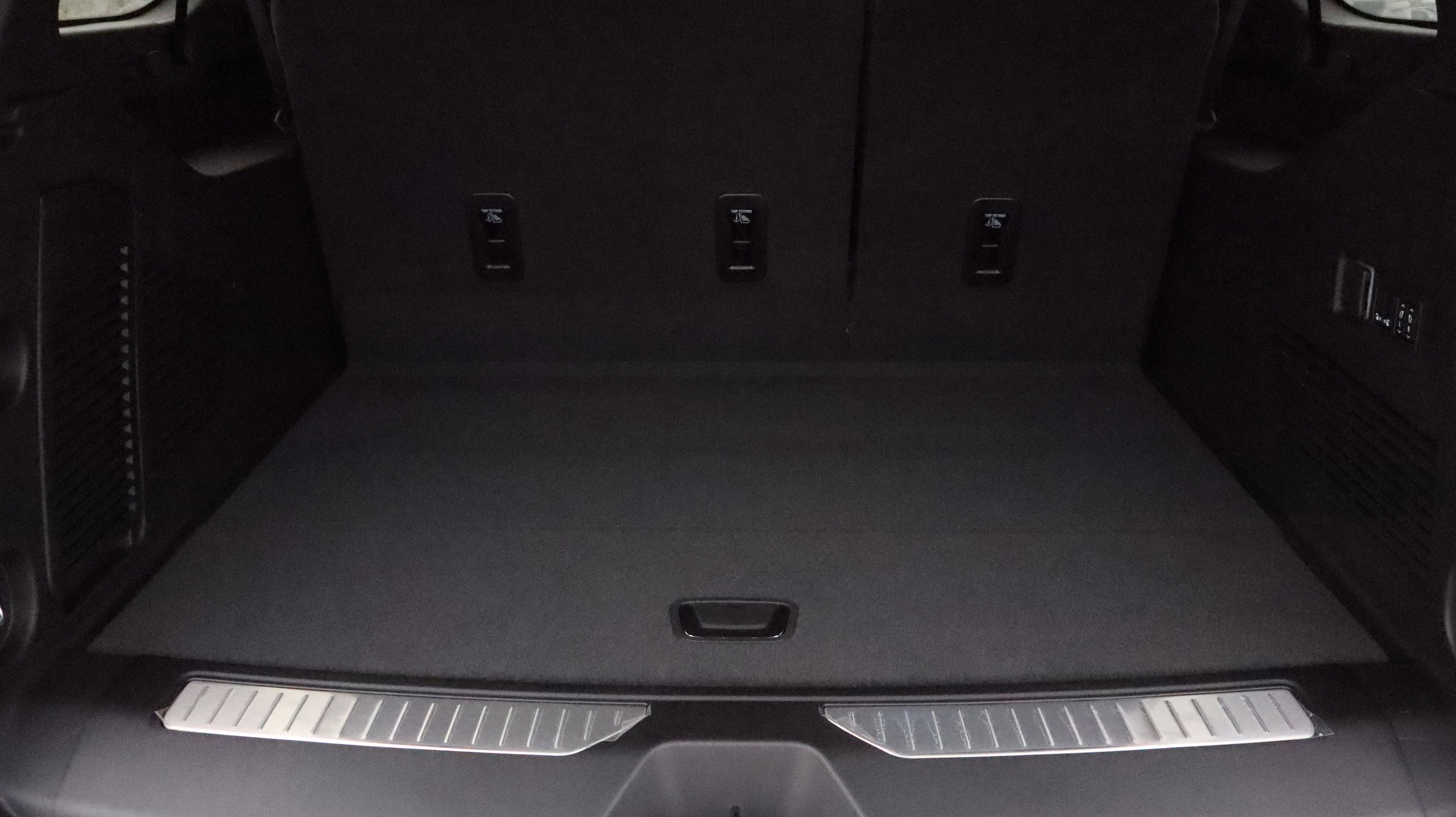 New 2026 GMC Yukon XL Denali w/ Sun & Power Step Package image 16