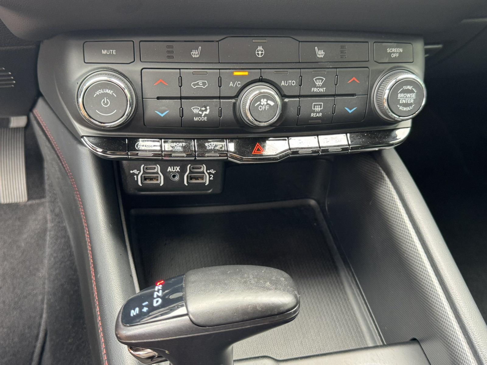 Used 2025 Dodge Durango GT AWD/4WD image 30
