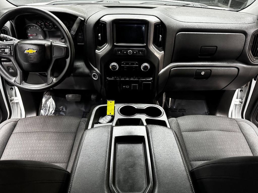 Used 2023 Chevrolet Silverado 1500 Custom image 37
