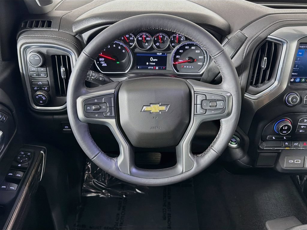 Used 2022 Chevrolet Silverado 1500 LT AWD/4WD image 11