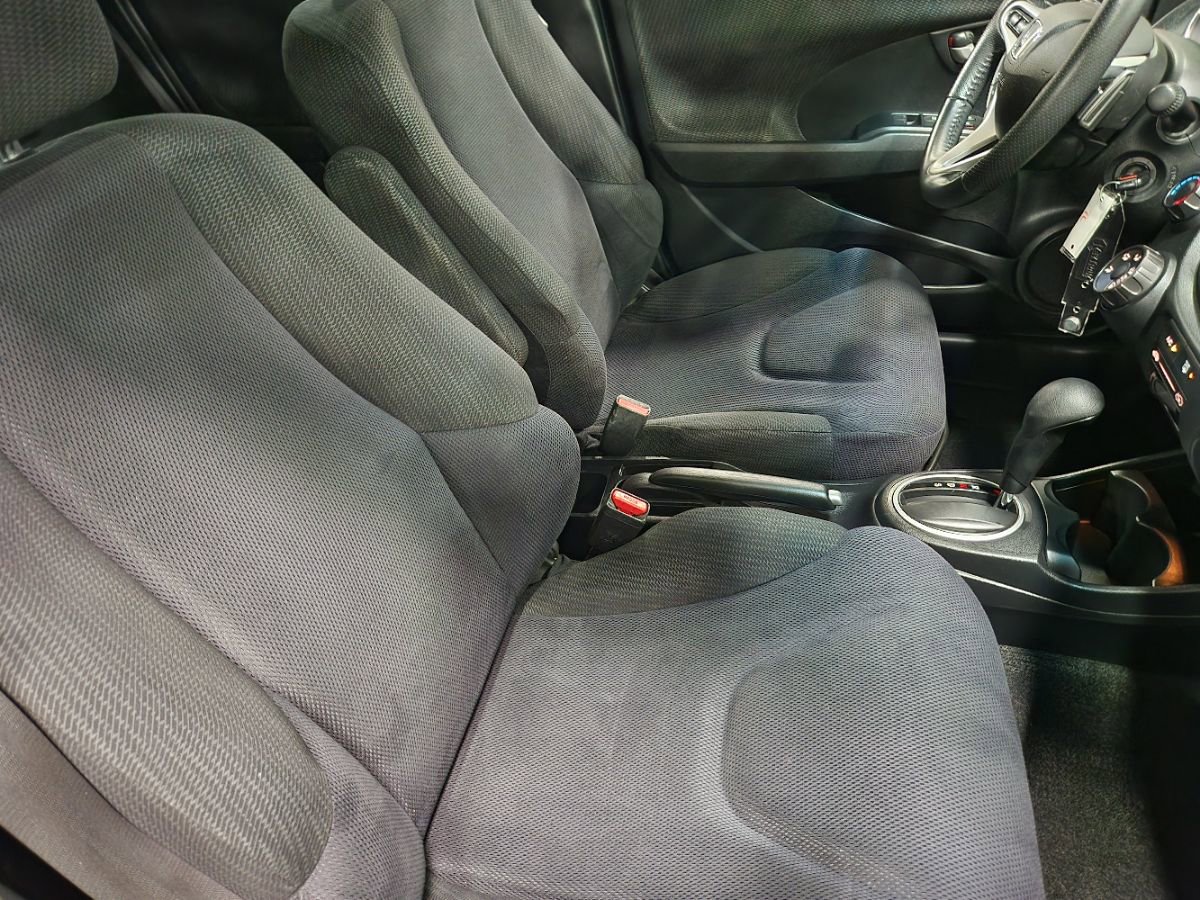 Used 2012 Honda Fit Sport image 29