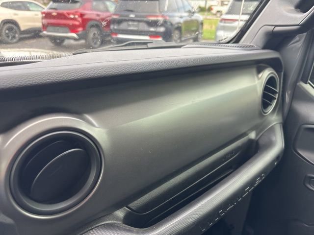 Used 2022 Jeep Wrangler Sport AWD/4WD image 14