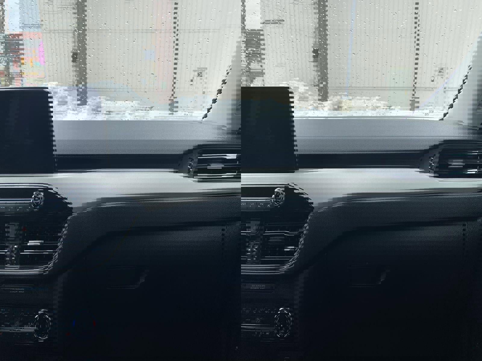 Used 2022 Ford Escape SEL image 20