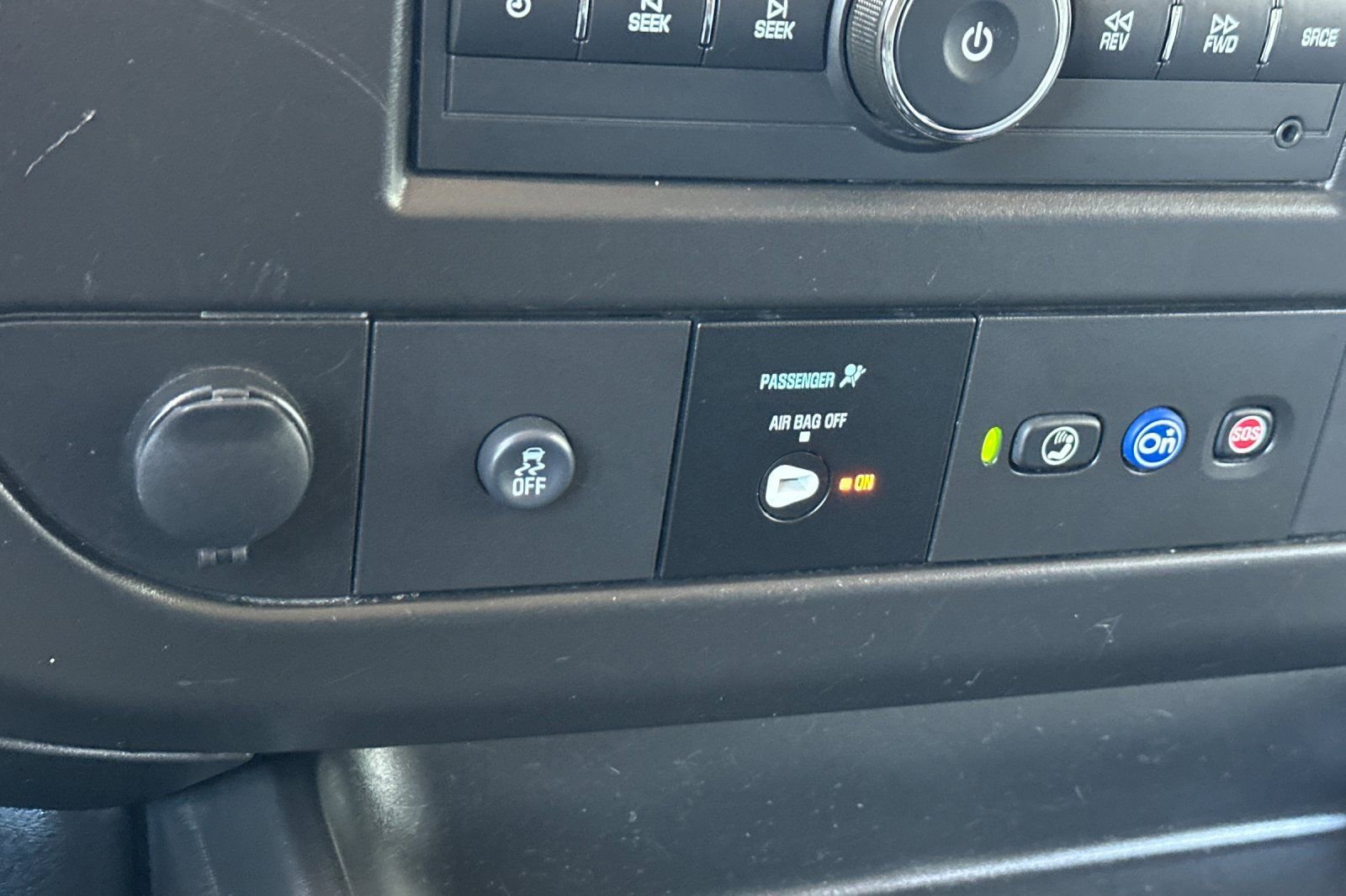 Used 2023 GMC Savana 2500 Extended w/ Driver Convenience Package image 29