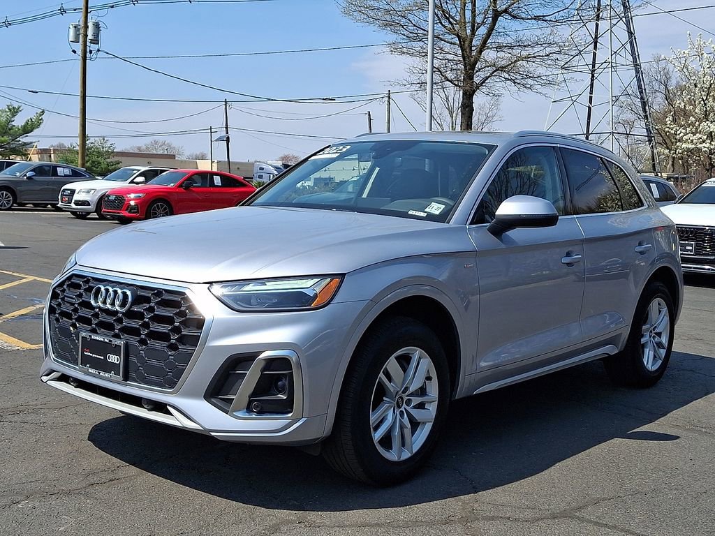 Certified 2023 Audi Q5 2.0T Premium w/ Convenience Package AWD/4WD image 9