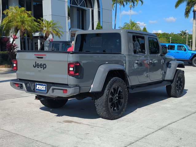 Used 2022 Jeep Gladiator Overland AWD/4WD image 5