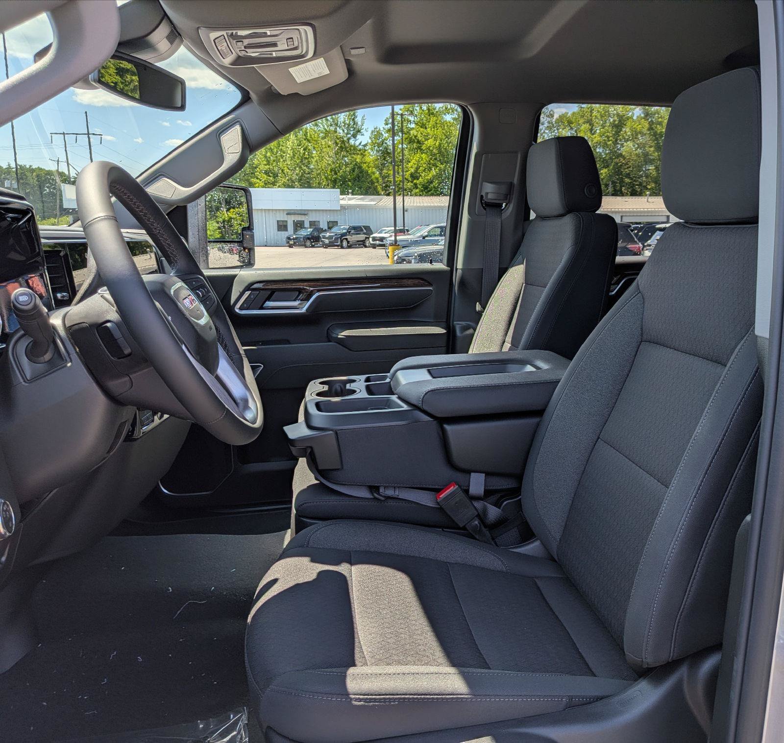 New 2026 GMC Sierra 2500 SLE w/ SLE Value Package; AWD/4WD image 11