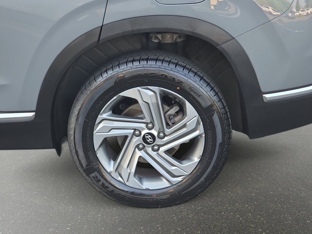 Used 2022 Hyundai Santa Fe SEL AWD/4WD image 34