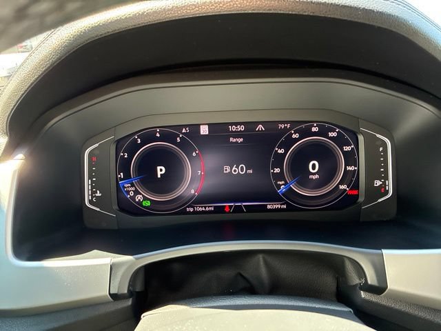 Used 2022 Volkswagen Atlas Cross Sport SEL R-Line AWD/4WD image 29