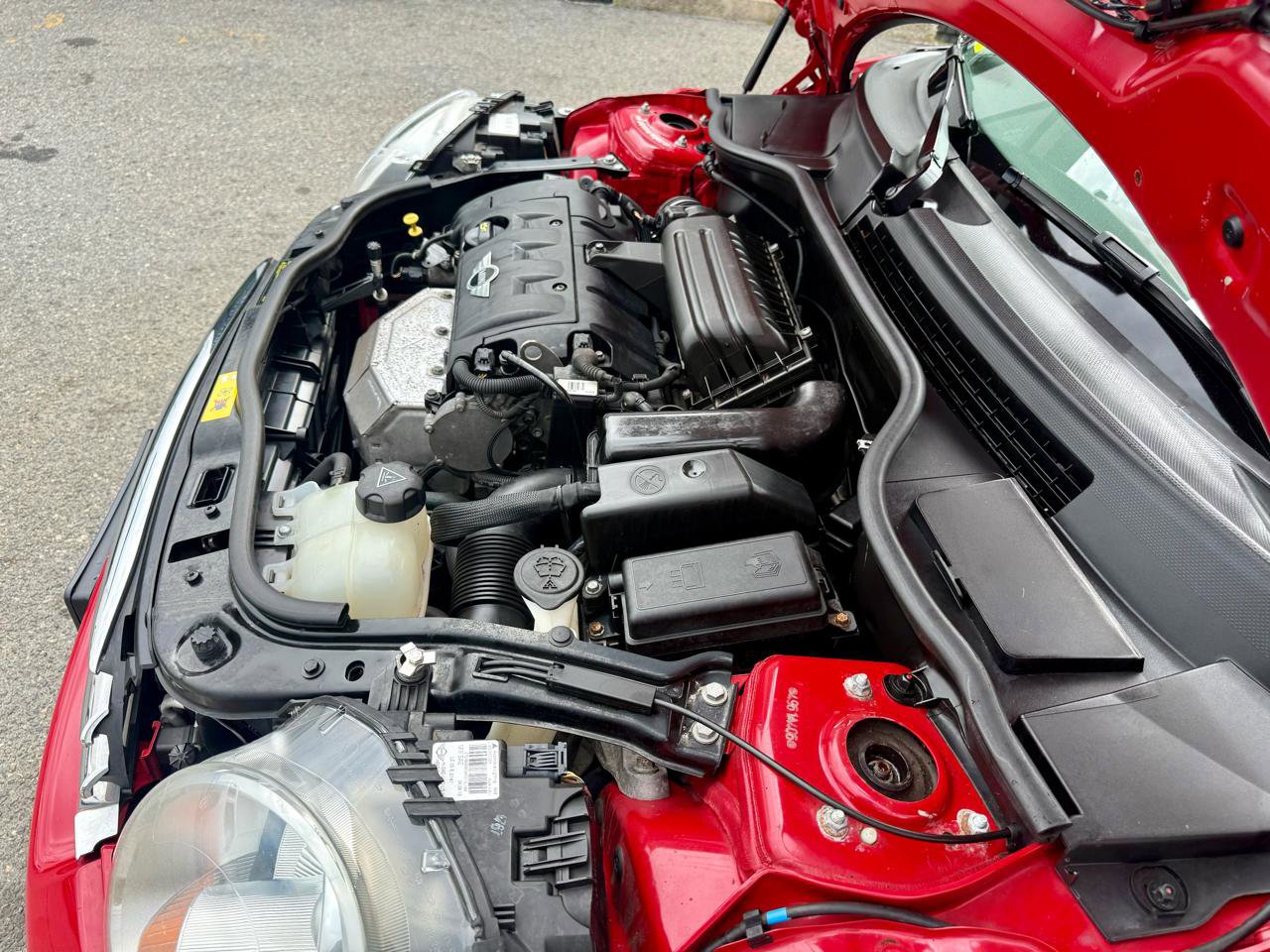 Used 2014 MINI Cooper Convertible image 26