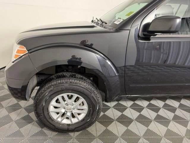 Used 2019 Nissan Frontier SV AWD/4WD image 12