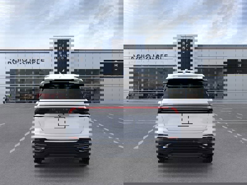 New 2026 Lincoln Nautilus Premier image 5