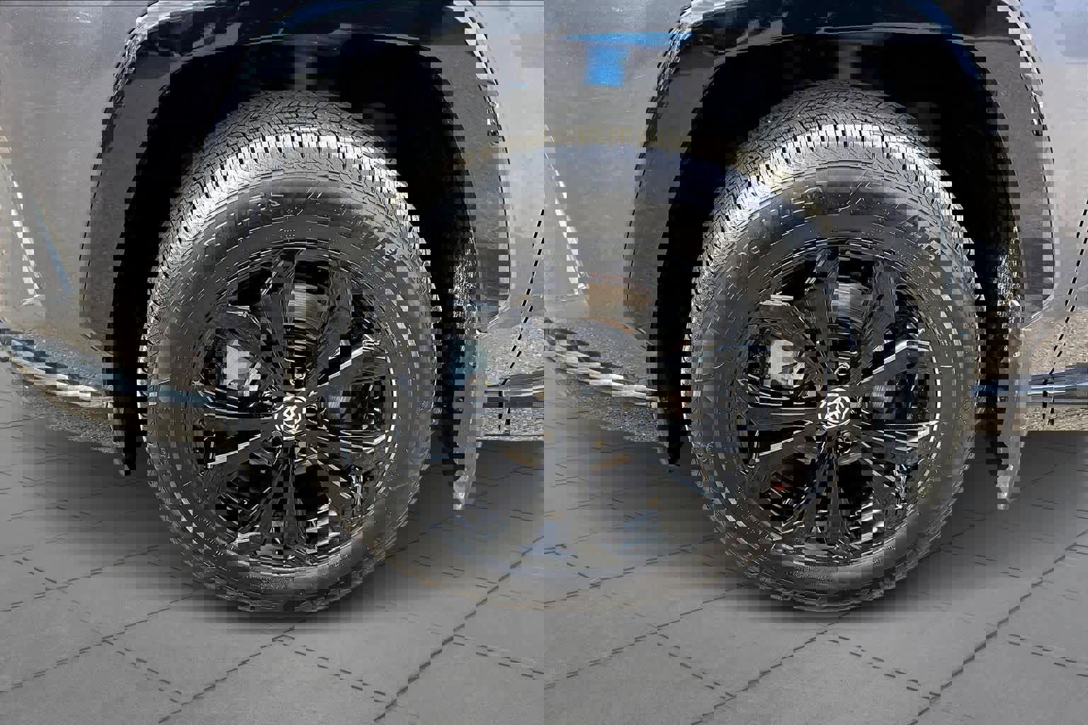 Used 2024 Toyota RAV4 XSE w/ Advanced Technology Package image 11