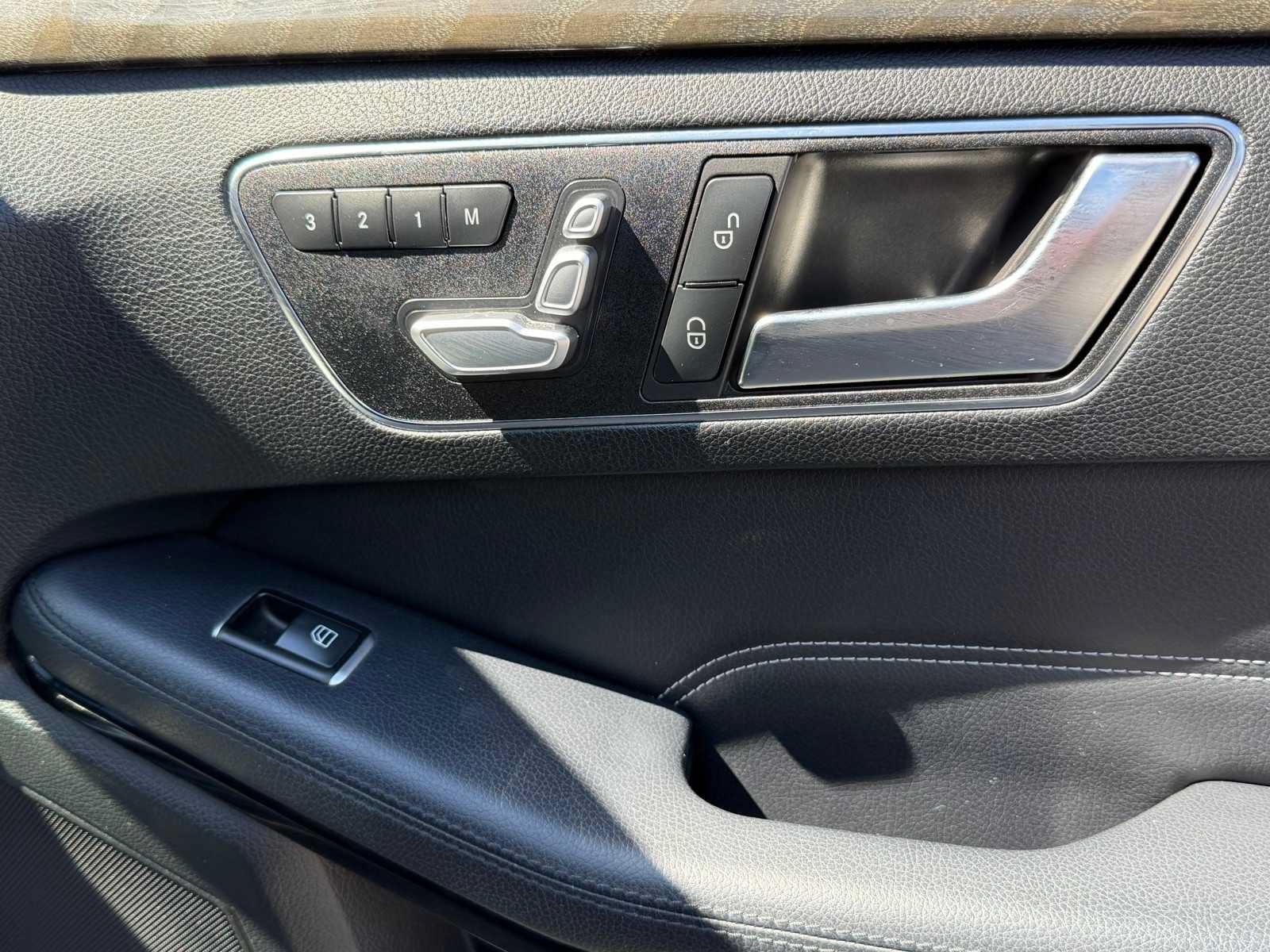 Used 2016 Mercedes-Benz E 350 Sedan image 29