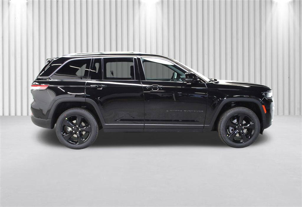 New 2026 Jeep Grand Cherokee Limited w/ Limited Altitude Package image 2