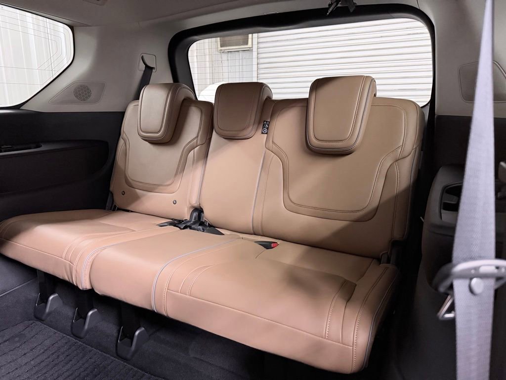 New 2026 INFINITI QX80 Luxe w/ Cargo Package RWD image 32