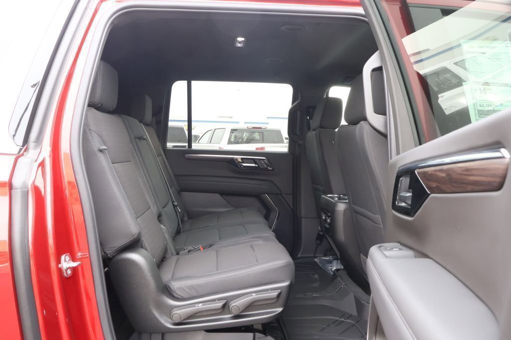 New 2026 Chevrolet Suburban LS AWD/4WD image 37