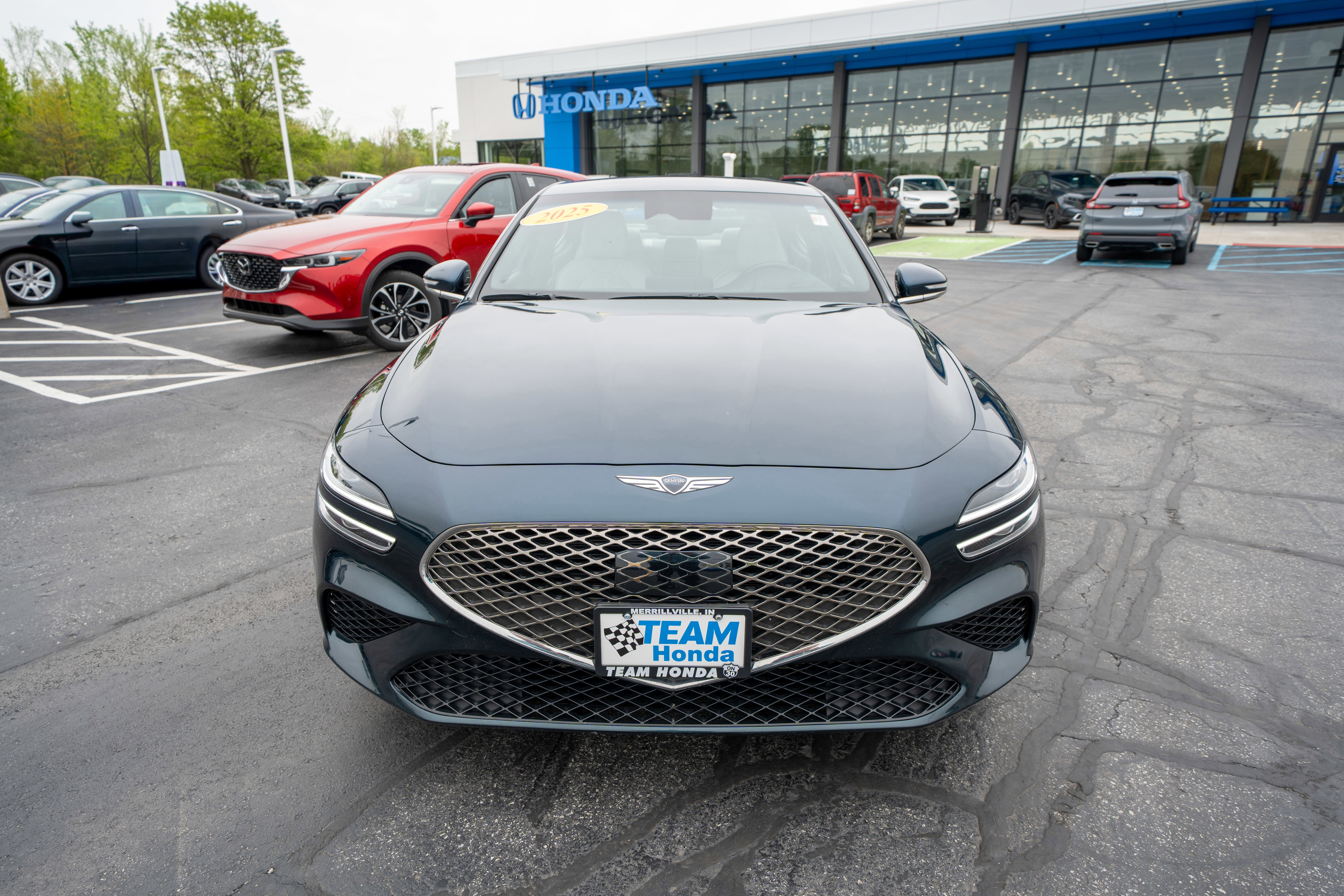 Used 2025 Genesis G70 2.5T RWD image 2