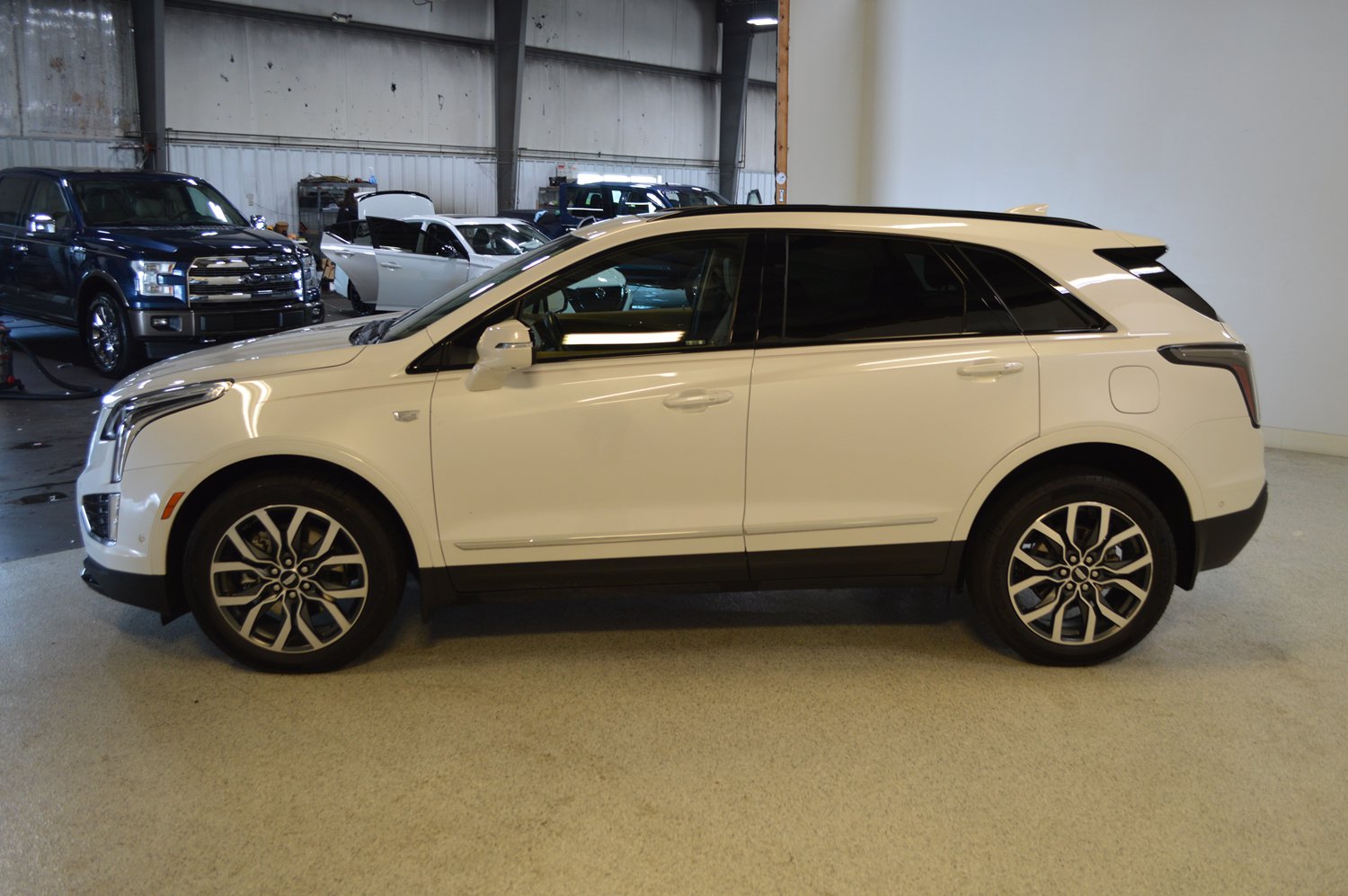 Used 2021 Cadillac XT5 Sportv w/ Platinum Package AWD/4WD image 6