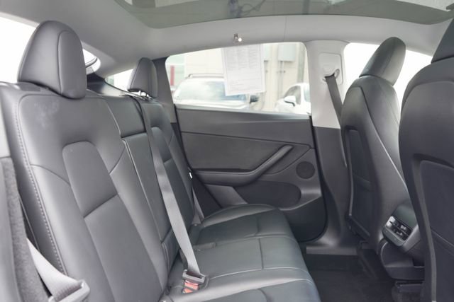 Used 2023 Tesla Model Y Long Range AWD/4WD image 21
