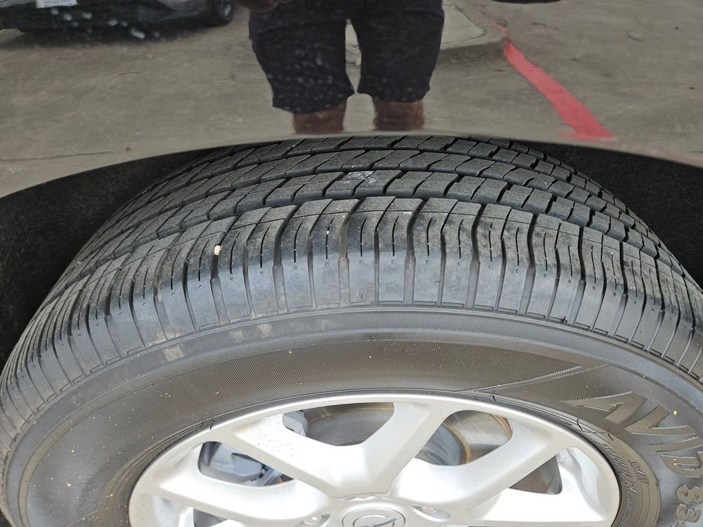 Used 2025 Chrysler Pacifica Select image 25