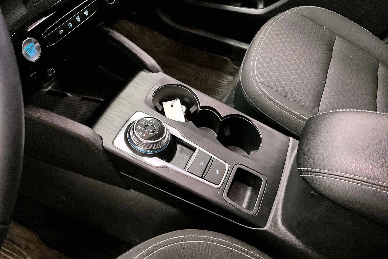 Certified 2024 Ford Escape Active w/ Tech Pack #2 image 16