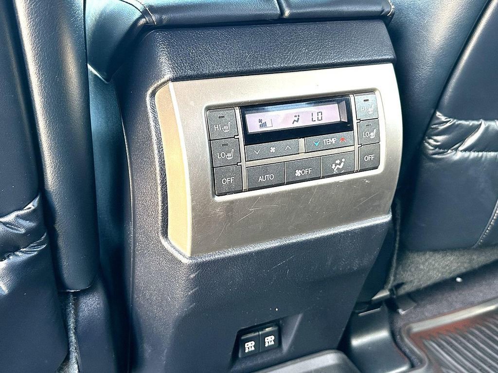 Used 2020 Lexus GX 460 Luxury w/ Accessory Package AWD/4WD image 21