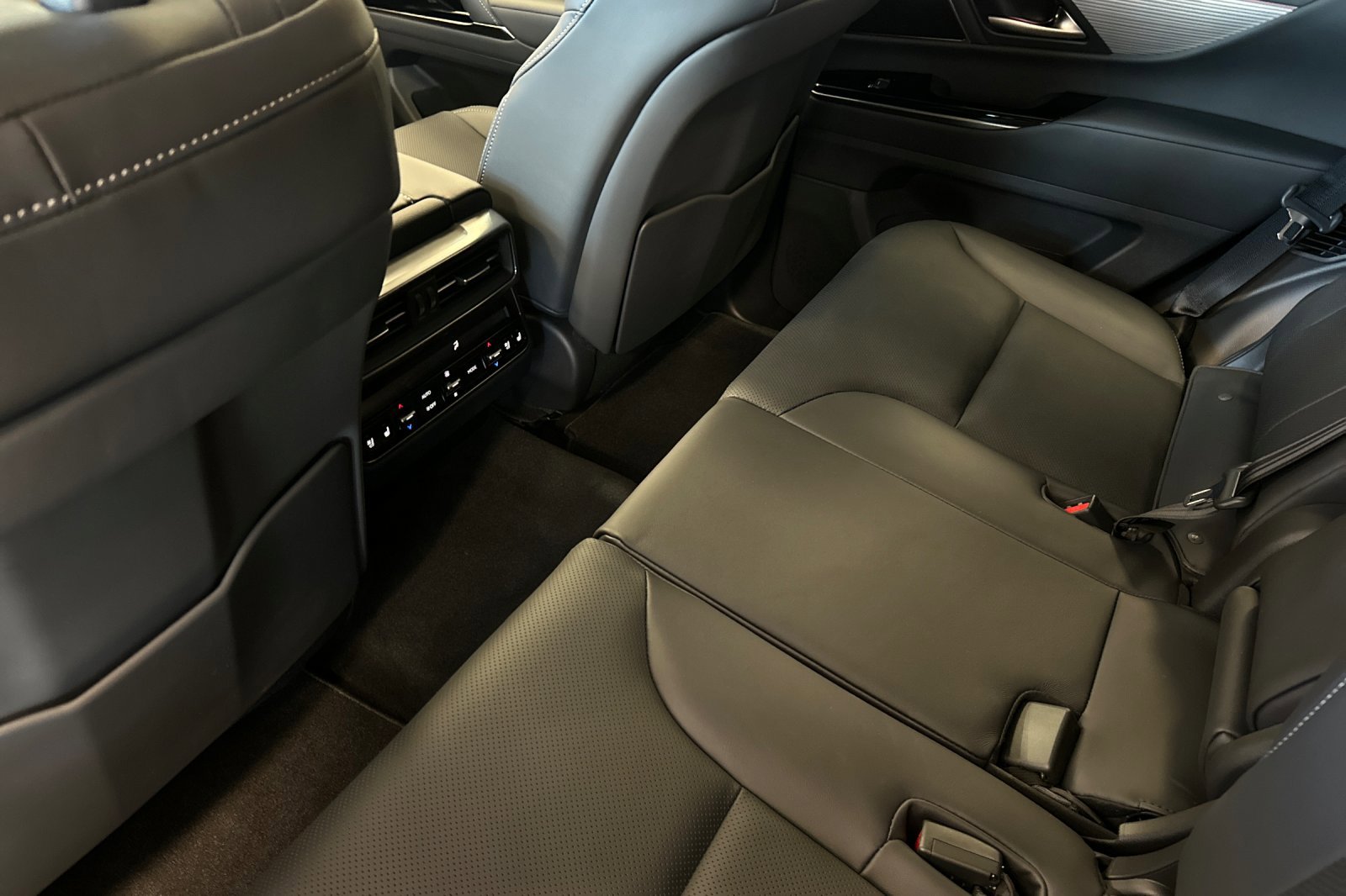 New 2026 Lexus LX 600 F Sport image 11