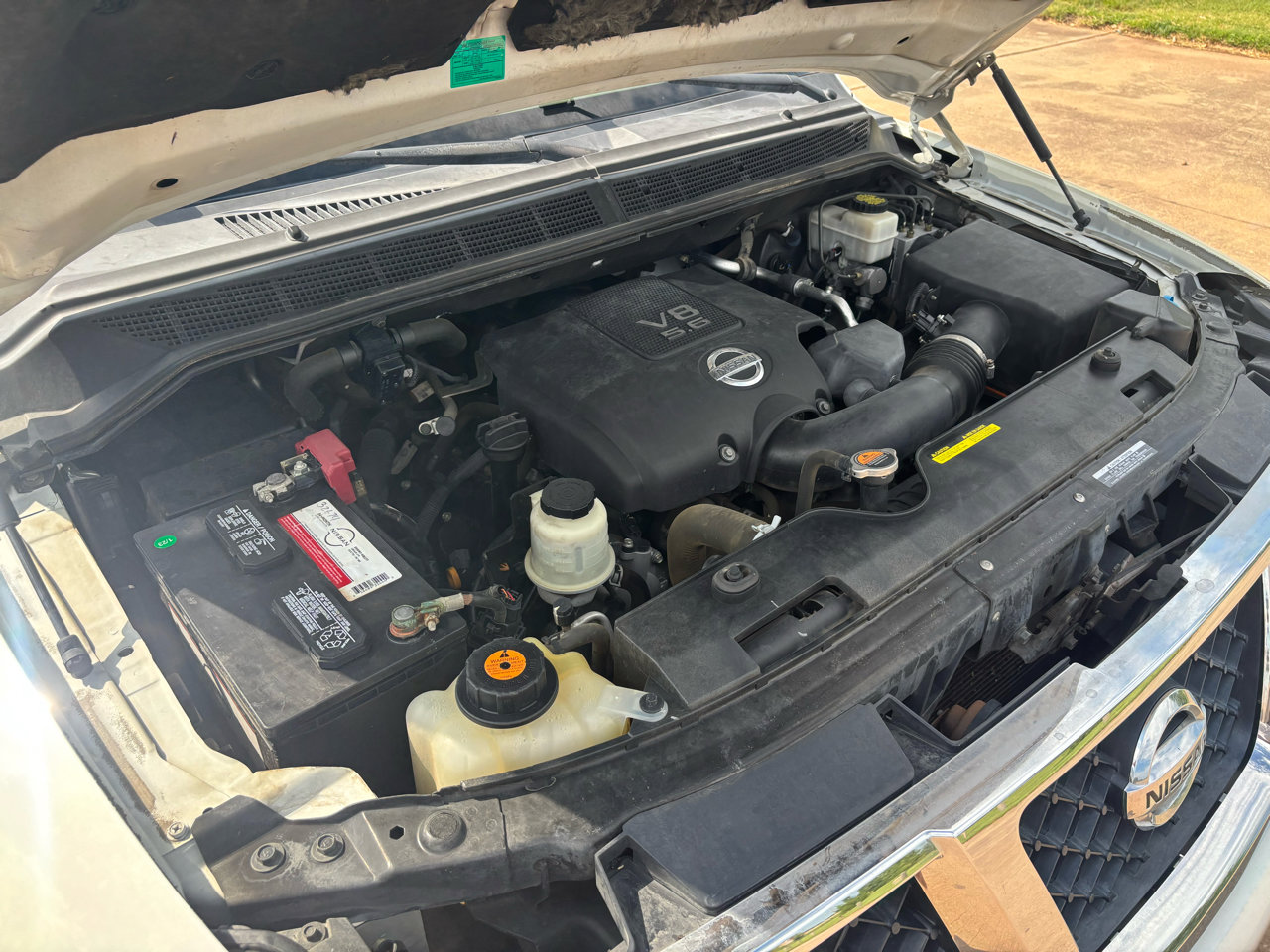 Used 2011 Nissan Armada SV image 27