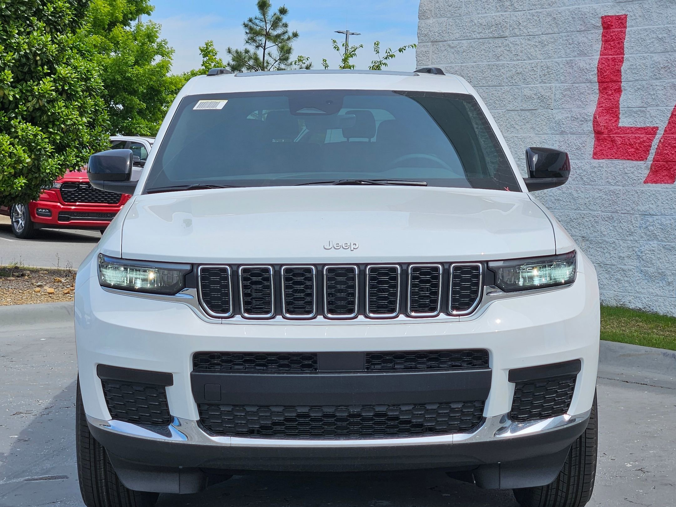 New 2026 Jeep Grand Cherokee L 4WD image 2