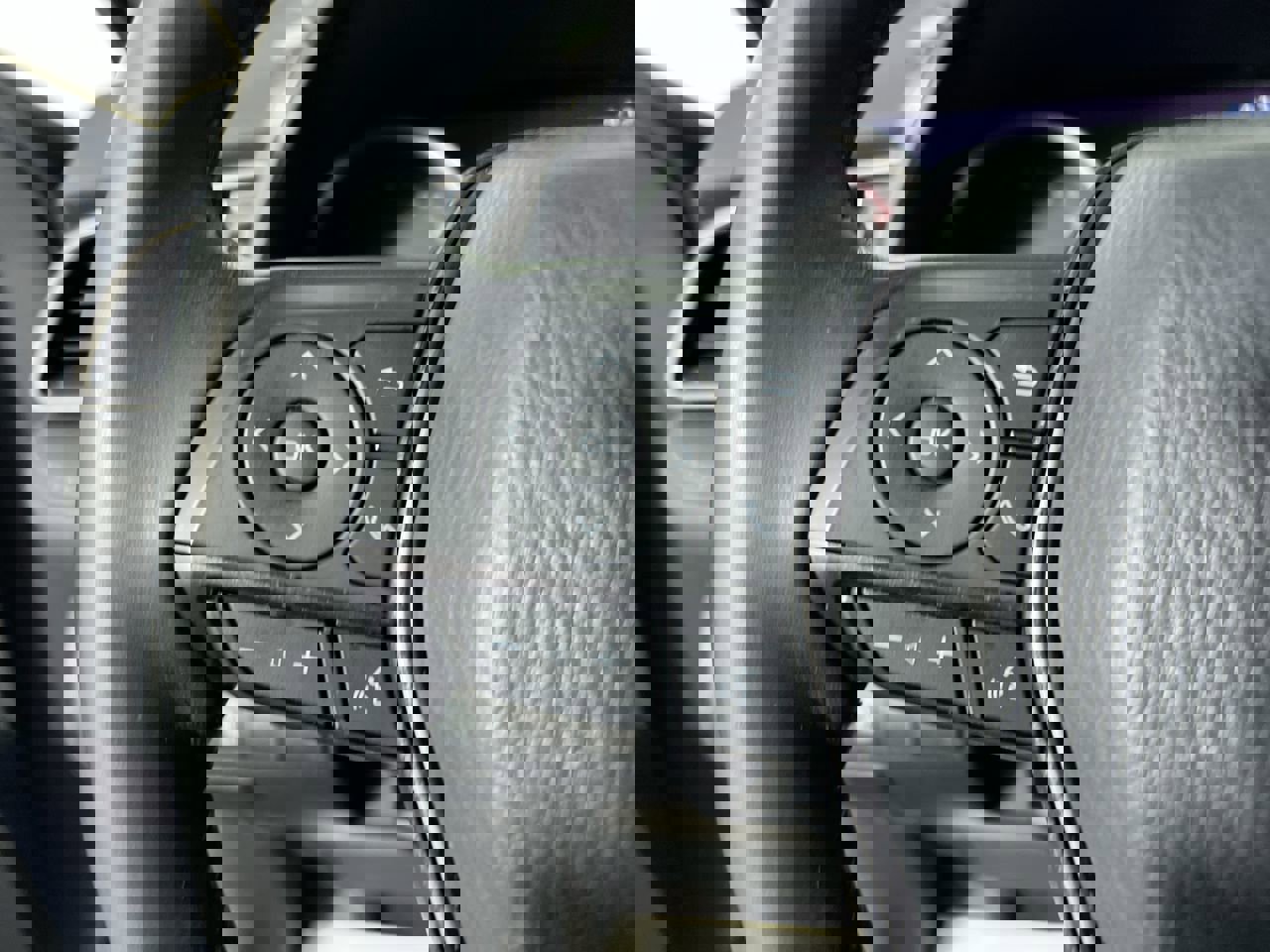 Used 2023 Toyota Camry XSE w/ Navigation Package image 16