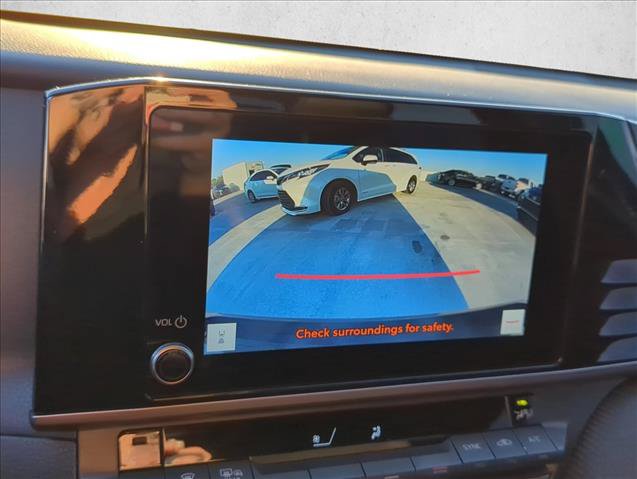 Certified 2025 Toyota Camry SE w/ Convenience Package FWD image 17