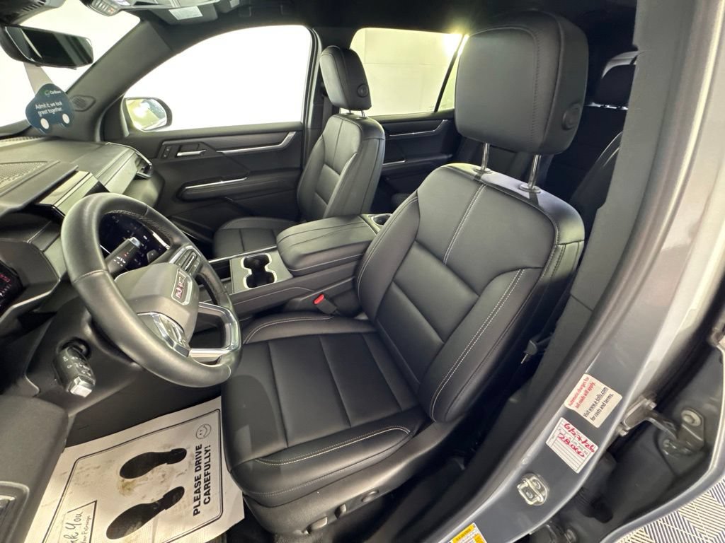 Certified 2026 GMC Acadia Elevation w/ Elevation Premium Package AWD/4WD image 30