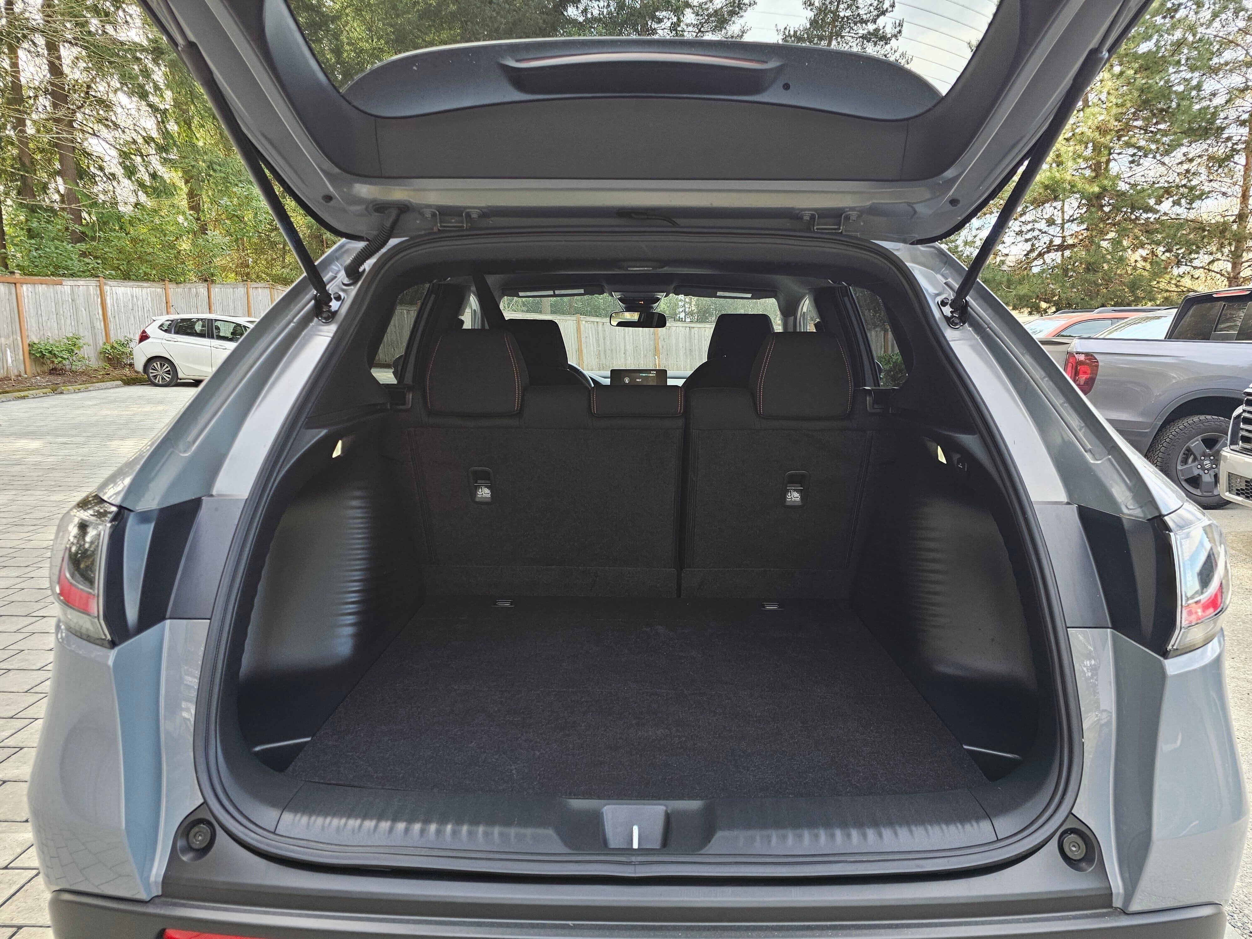 Certified 2025 Honda HR-V Sport image 15