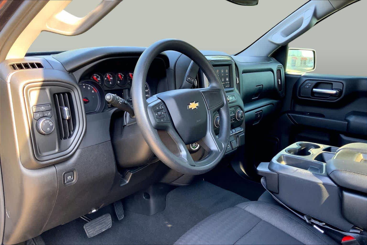 Used 2023 Chevrolet Silverado 1500 Custom w/ LPO, Dark Essentials Package RWD image 18