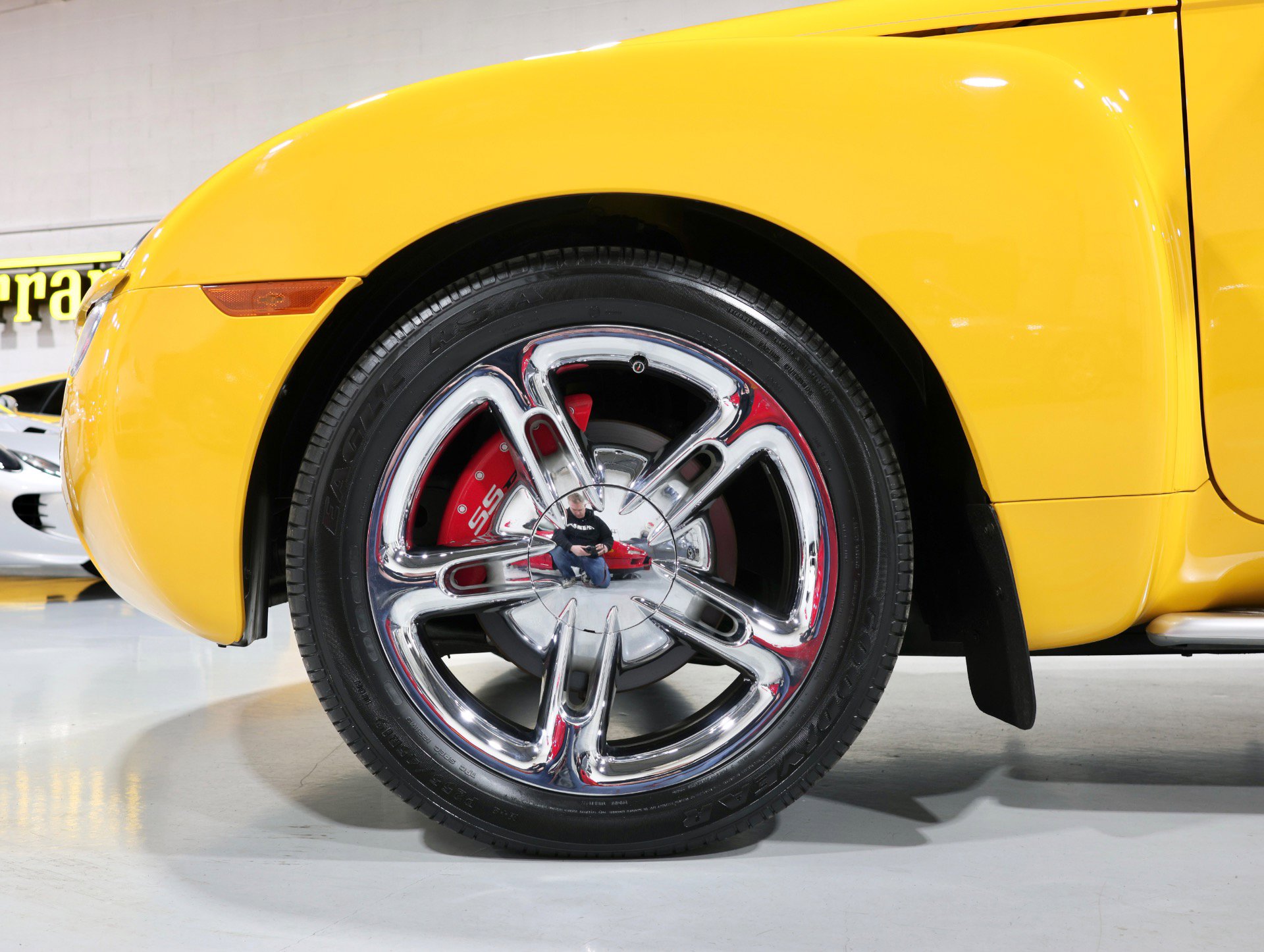 Used 2005 Chevrolet SSR 6 Speed Manual - Only 12K Mile w/ Preferred Equipment Group image 38