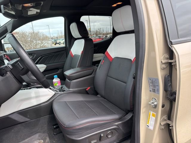 Used 2024 GMC Canyon AT4X image 9