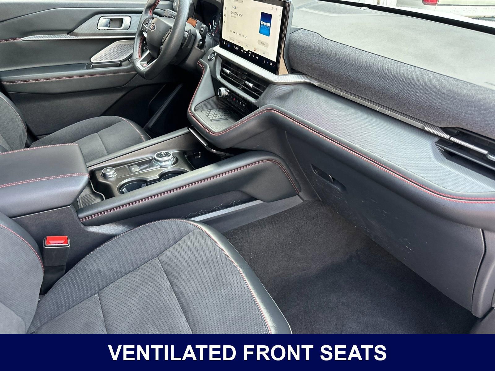 Used 2025 Ford Explorer ST AWD/4WD image 18